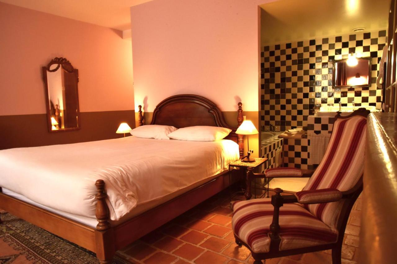 Logis Hotel Le Boudoir Belvès Exterior foto