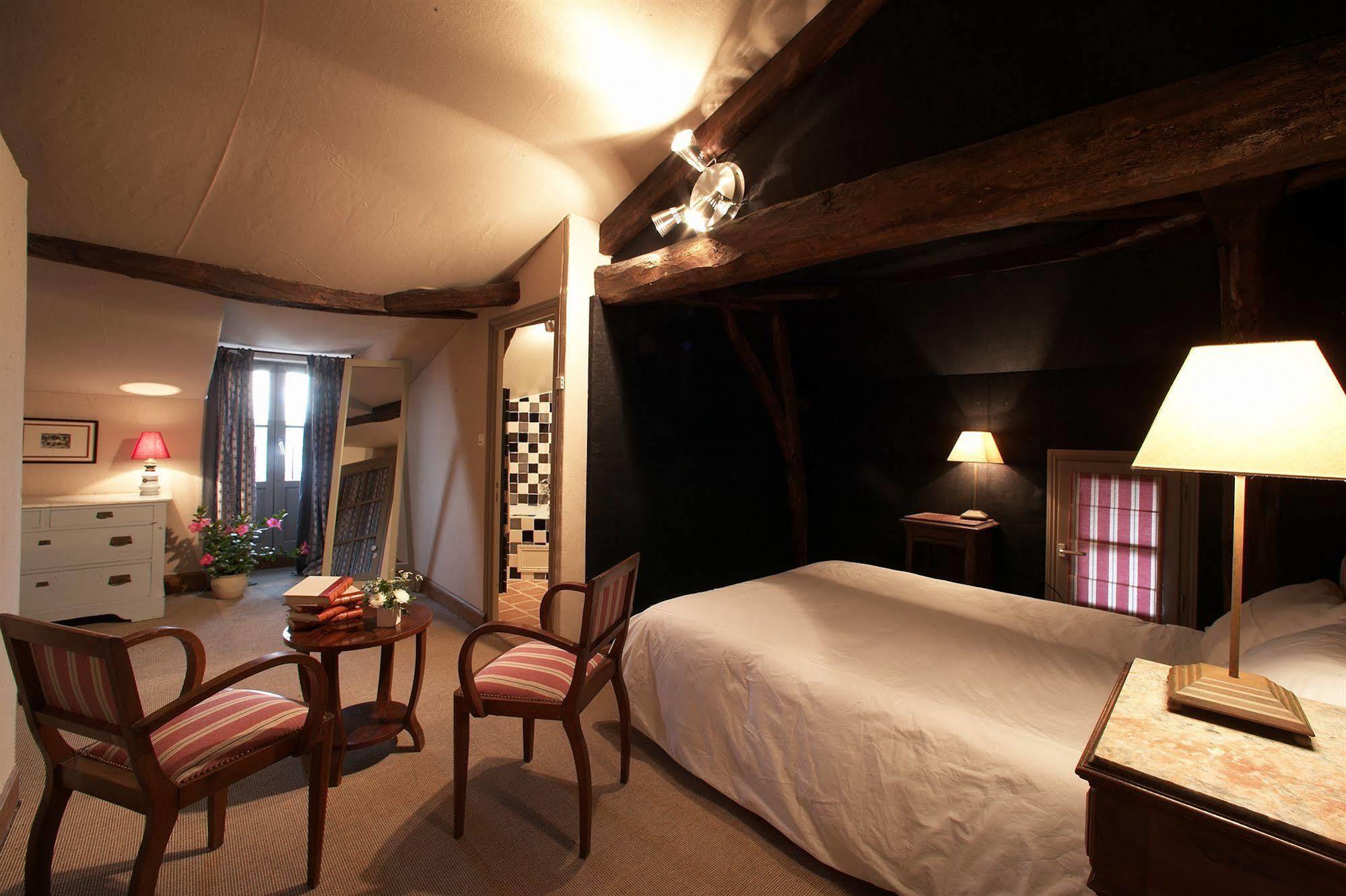 Logis Hotel Le Boudoir Belvès Exterior foto